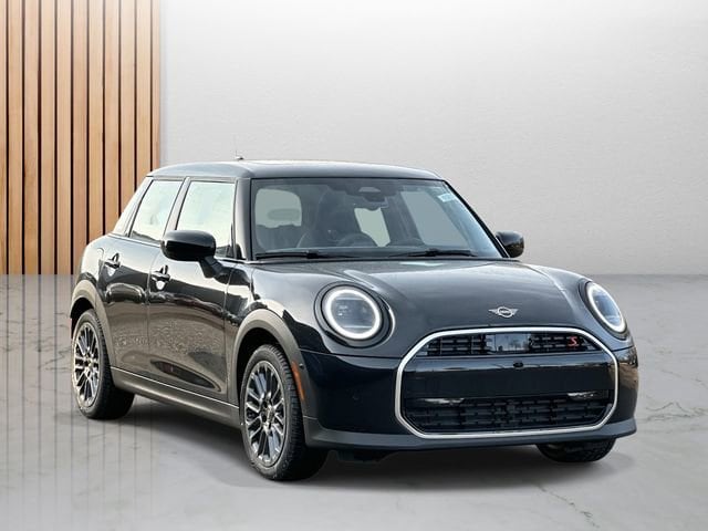 2026 MINI Hardtop 4 Door S's photo