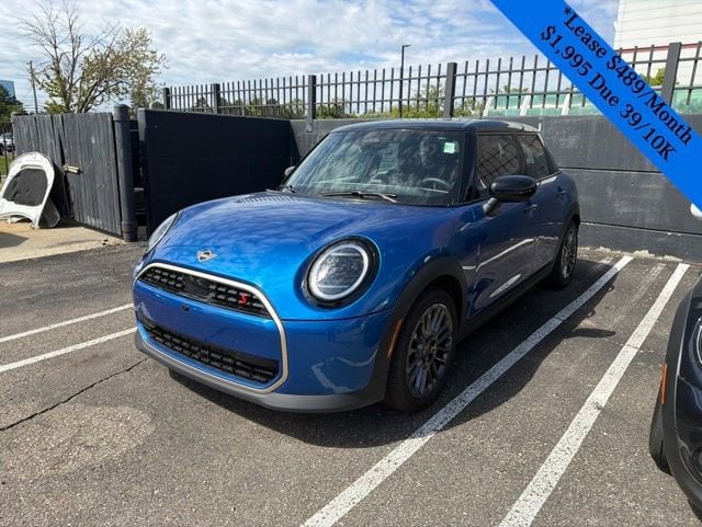 2026 MINI Hardtop Cooper S's photo