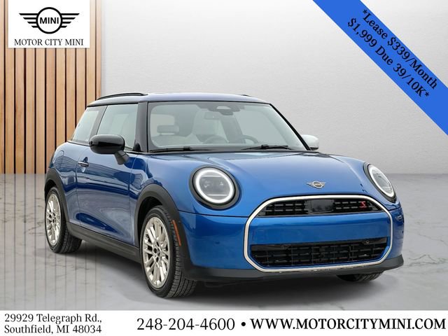 2025 MINI Hardtop Cooper S Signature's photo