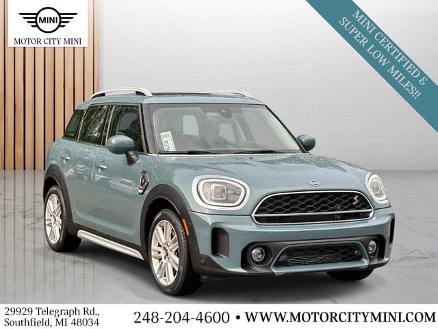 2024 MINI Countryman Cooper S's photo