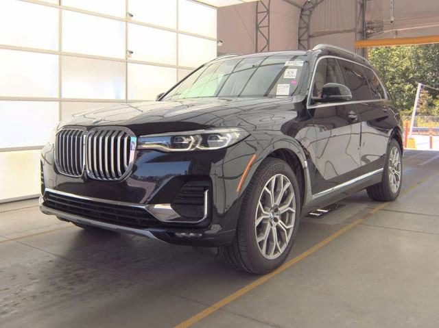 2020 BMW X7 xDrive40i's photo