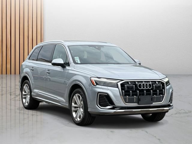 2025 Audi Q7 55 Premium Plus quattro Tiptronic's photo