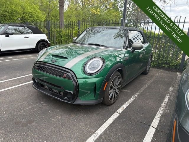 2024 MINI Convertible Cooper S's photo