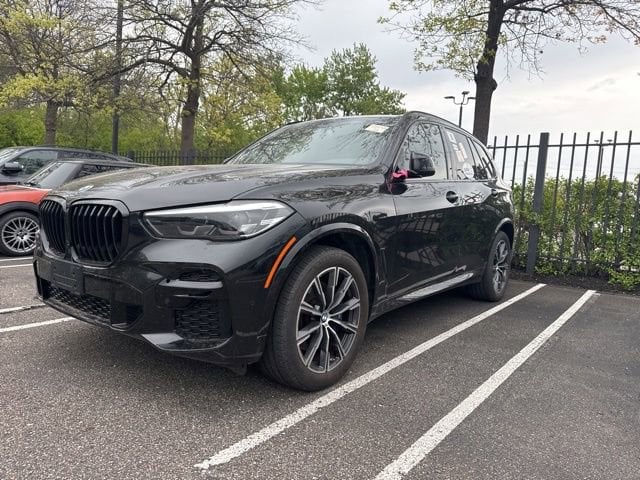 2022 BMW X5 xDrive40i's photo