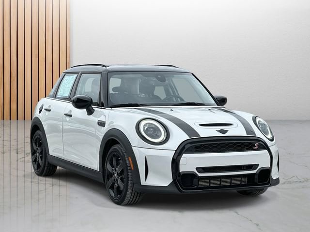 2023 MINI Hardtop 4 Door S's photo