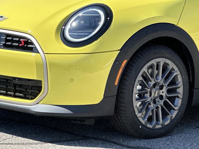 2026 MINI Hardtop 2 Door S | CarEdge | CarEdge