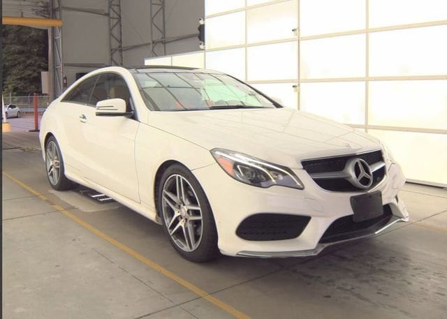 2017 Mercedes-Benz E-Class E400 4MATIC's photo