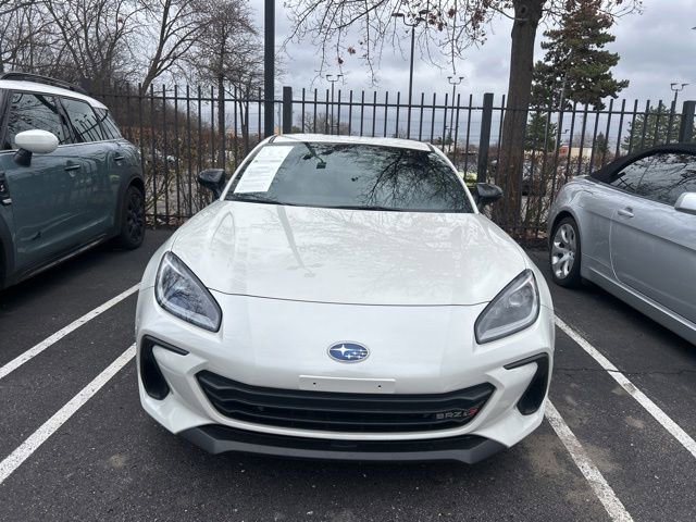 2025 Subaru BRZ tS photo 2