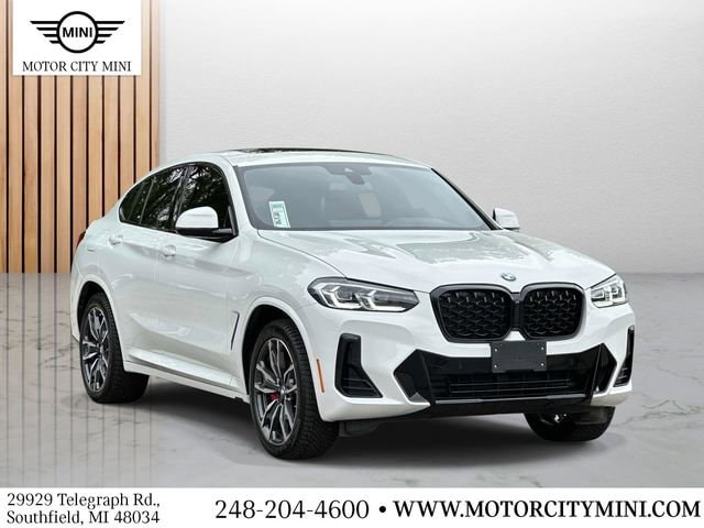2024 BMW X4 xDrive30i's photo