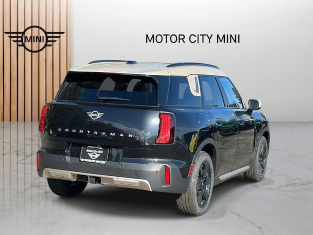 New 2026 MINI Countryman Signature Plus SUV