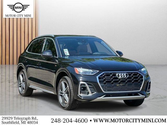 2021 Audi Q5 55 e Premium Plus's photo