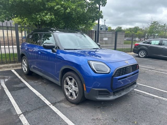 2025 Mini Cooper Signature photo 2