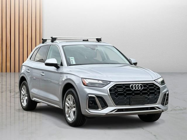 2023 Audi Q5 45 Premium's photo