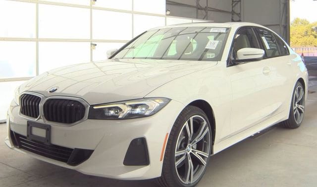 2023 BMW 3 Series 330i xDrive Sedan's photo