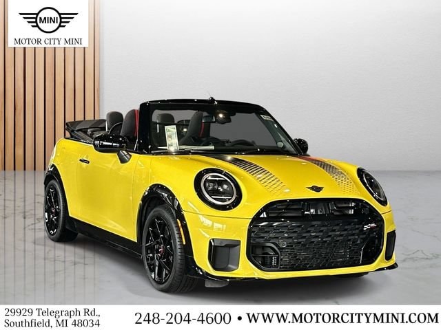 2026 MINI Convertible Cooper S's photo