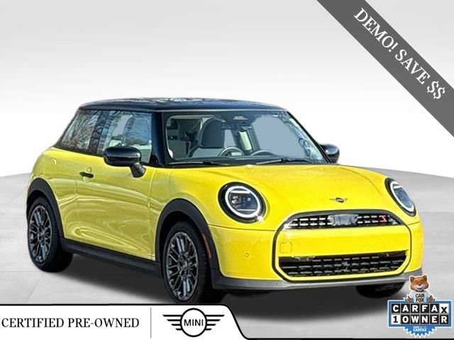 2025 MINI Hardtop 2 Door S's photo