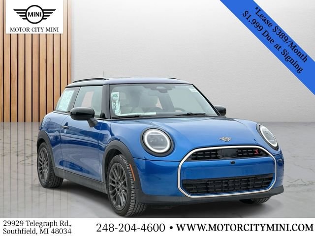2025 MINI Hardtop 2 Door S's photo