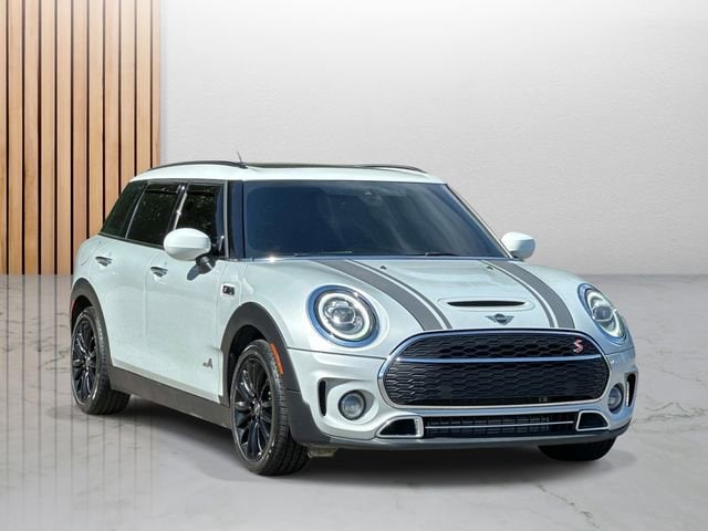 2020 MINI Clubman Cooper S ALL4's photo