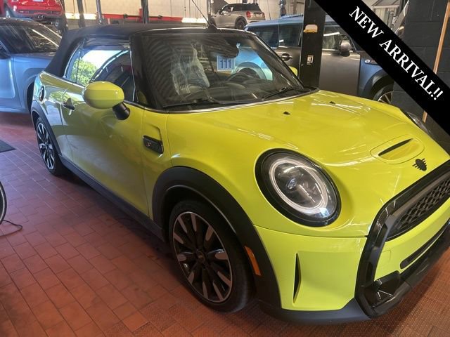 2023 Mini Cooper Signature Convertible photo 3