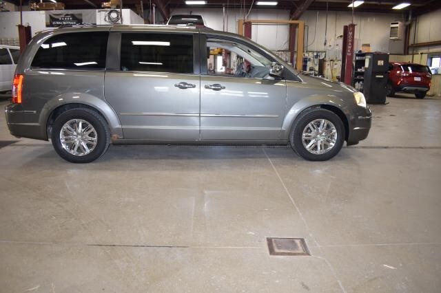 Used 2010 Chrysler Town & Country Limited with VIN 2A4RR6DX5AR281656 for sale in Spirit Lake, IA