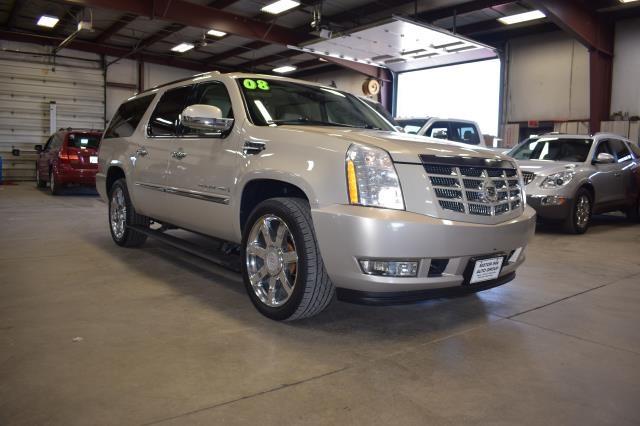 Used 2008 Cadillac Escalade Esv Base Gold Mist For Sale In Spirit Lake Ia 1gyfk66898r241187