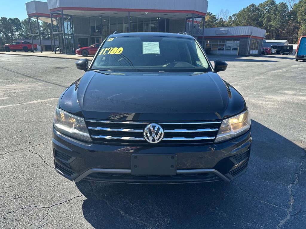 2021 Volkswagen Tiguan SE photo 2
