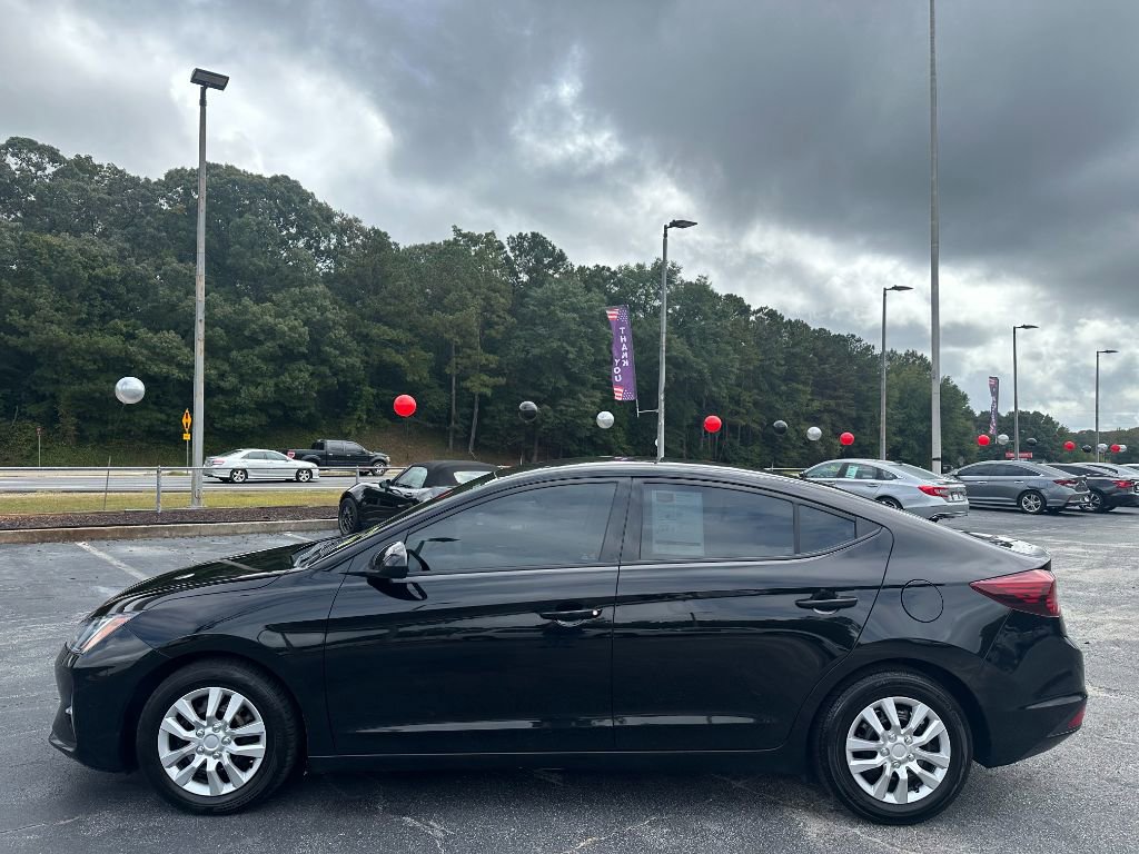 2019 Hyundai Elantra SE photo 4