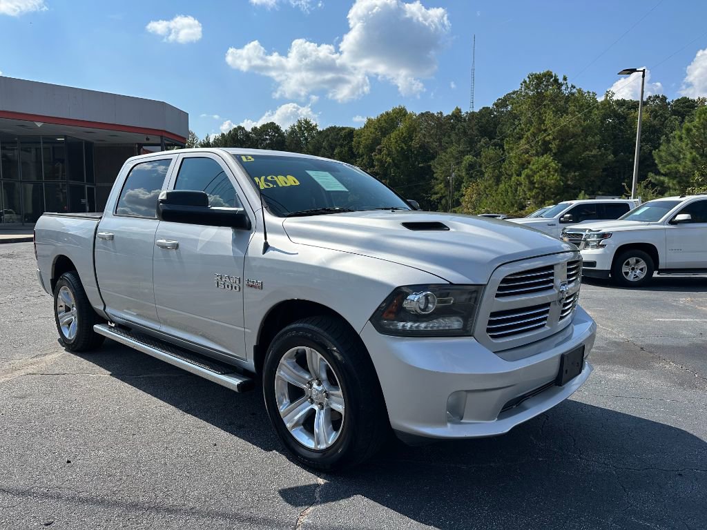 2013 Ram 1500 Sport photo 3