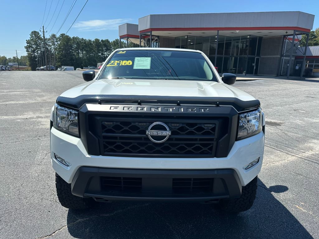 2022 Nissan Frontier S photo 2