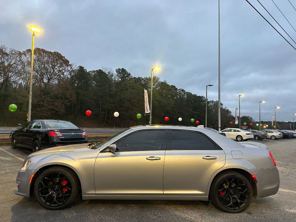 2018 Chrysler 300 S photo 4