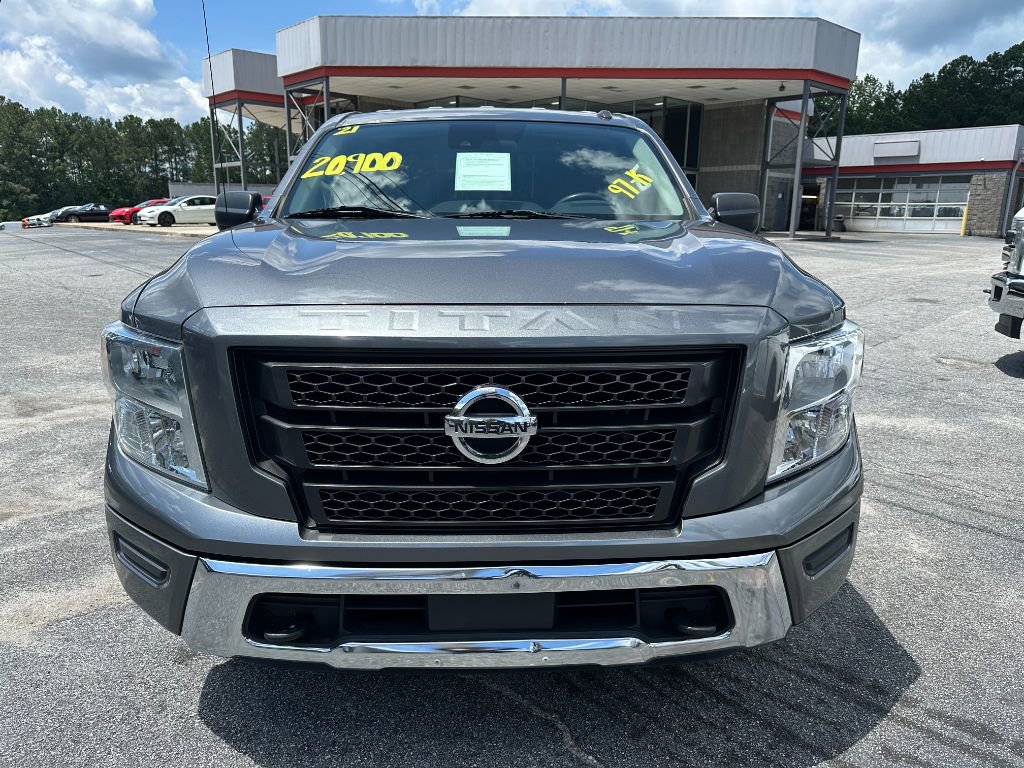 2021 Nissan Titan SV photo 2