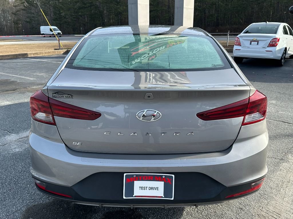 Used 2020 Hyundai Elantra SE Sedan