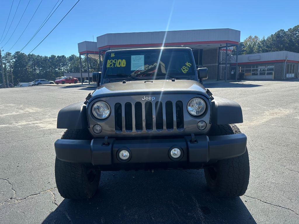 2016 Jeep Wrangler Unlimited Sport photo 2