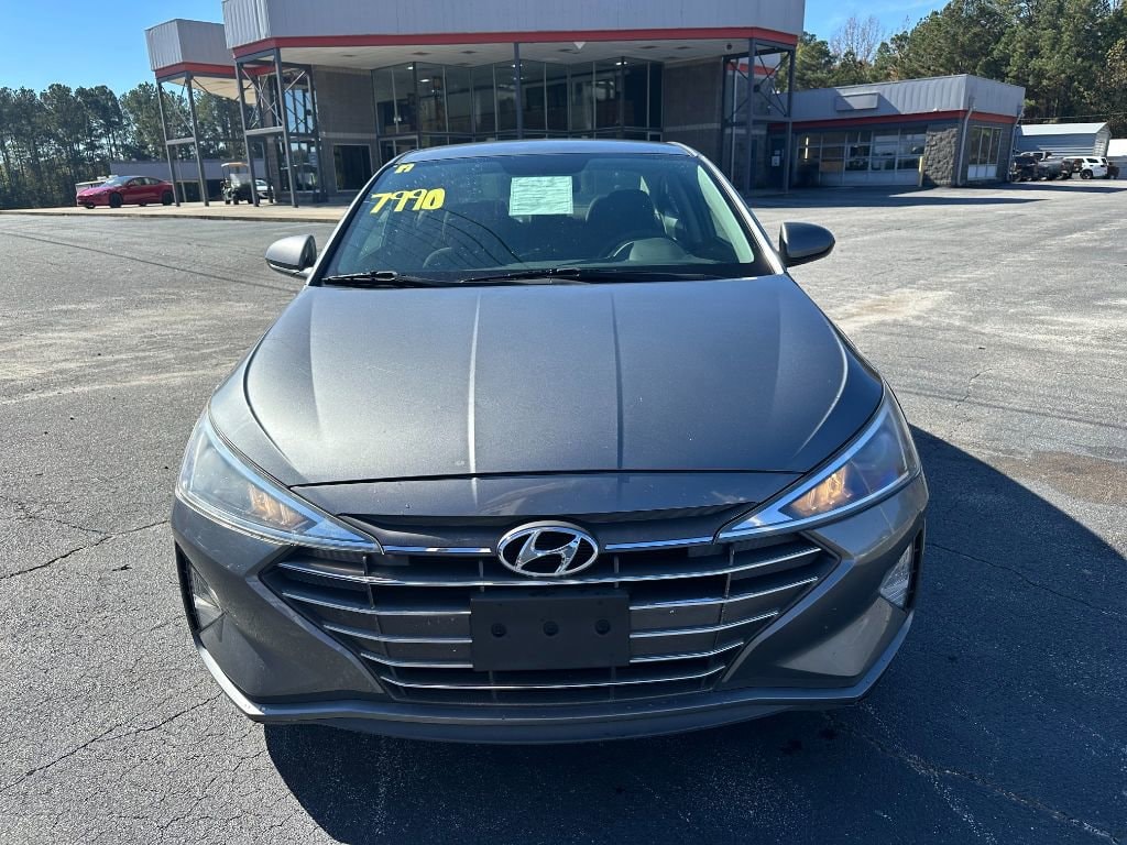 Used 2019 Hyundai Elantra SE Sedan