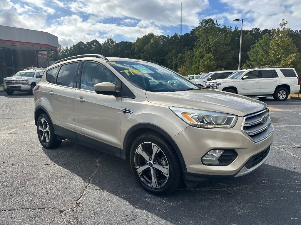 2017 Ford Escape SE photo 3