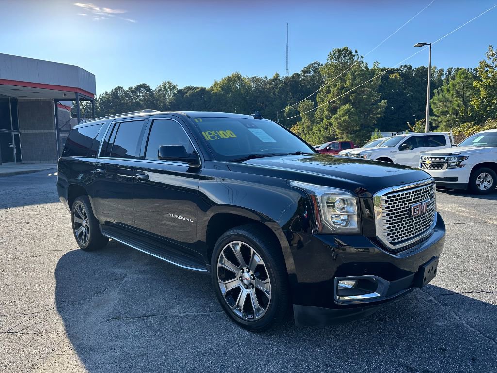 2017 Gmc Yukon XL SLT photo 3