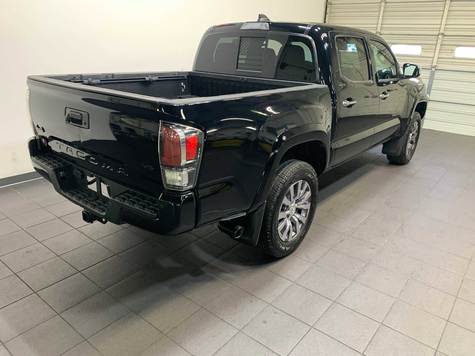 2021 Toyota Tacoma Limited Double Cab V6 photo 3