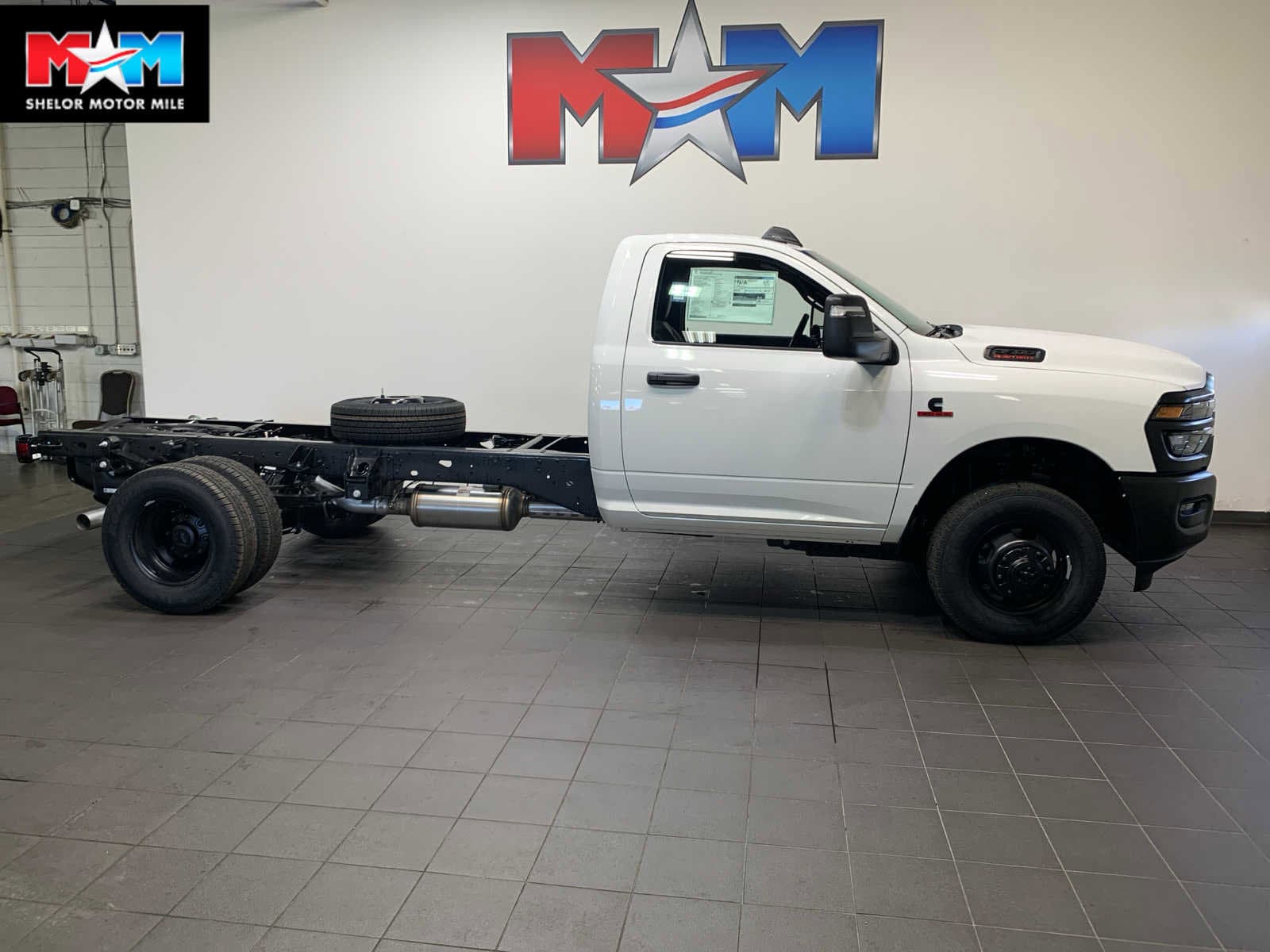 2026 RAM Ram 3500 Chassis Cab Tradesman's photo