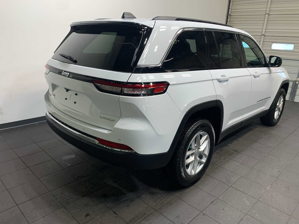 New 2025 Jeep Grand Cherokee Laredo X Sport Utility