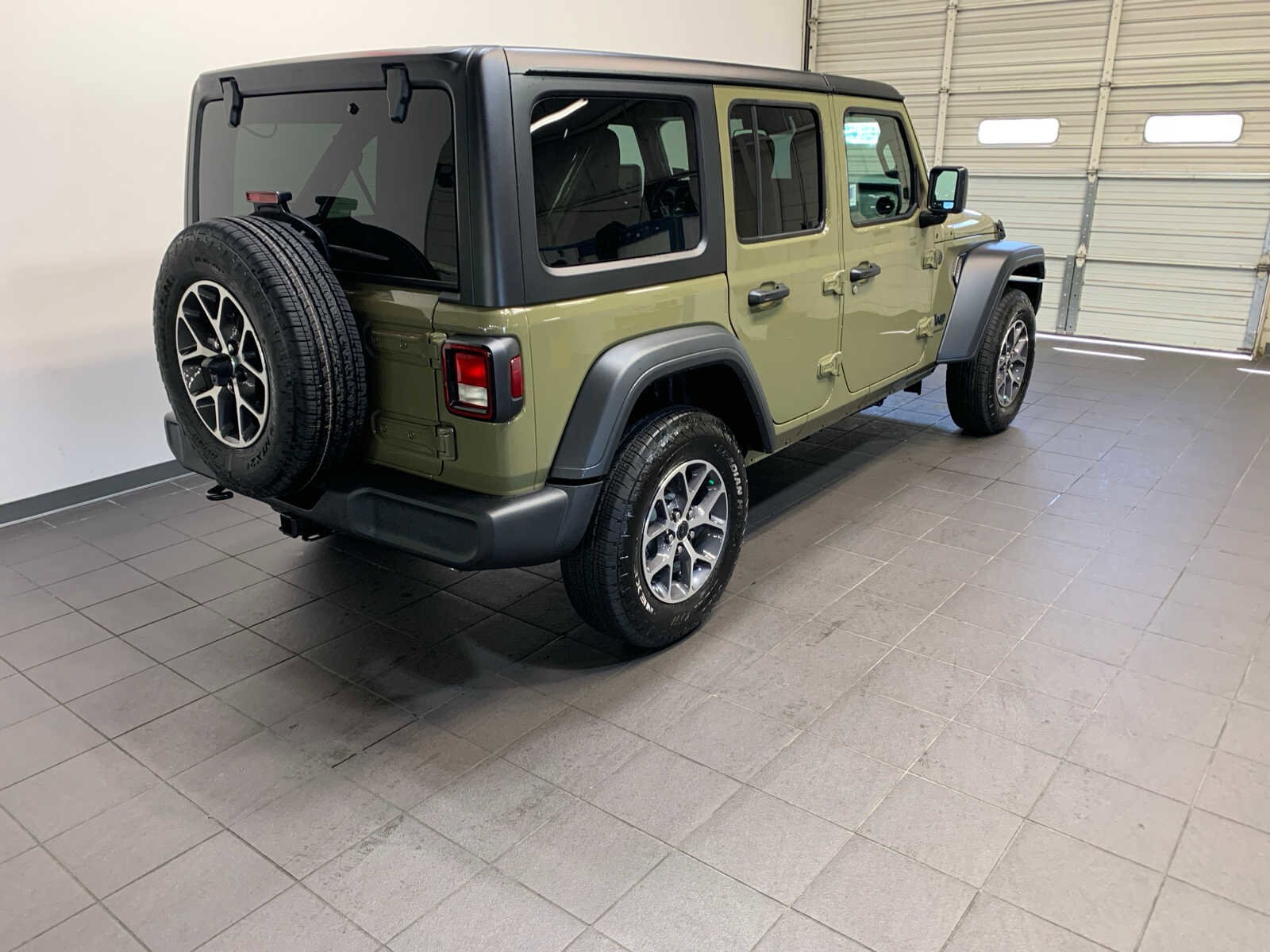 2025 Jeep Wrangler Sport S photo 3