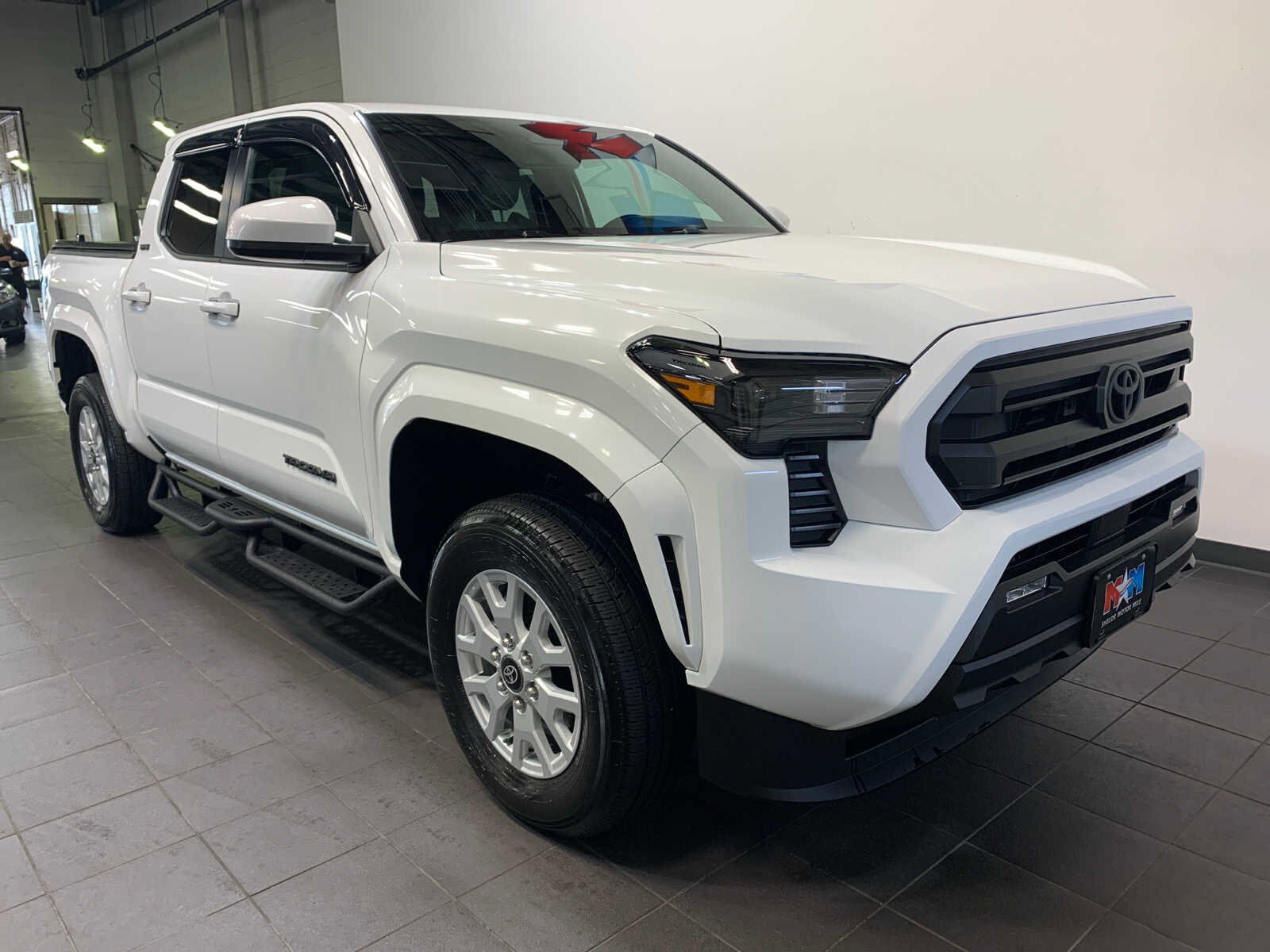 2025 Toyota Tacoma SR5 Double Cab photo 2