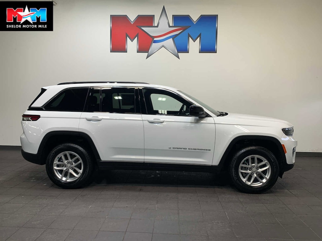 New 2025 Jeep Grand Cherokee Laredo X Sport Utility