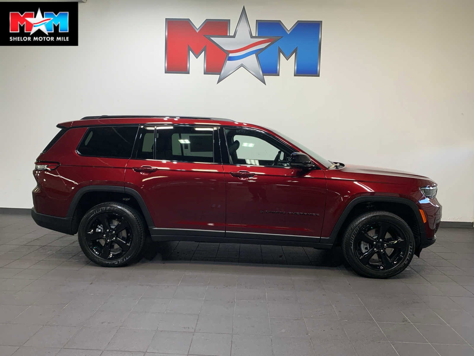 2025 Jeep Grand Cherokee L Altitude's photo