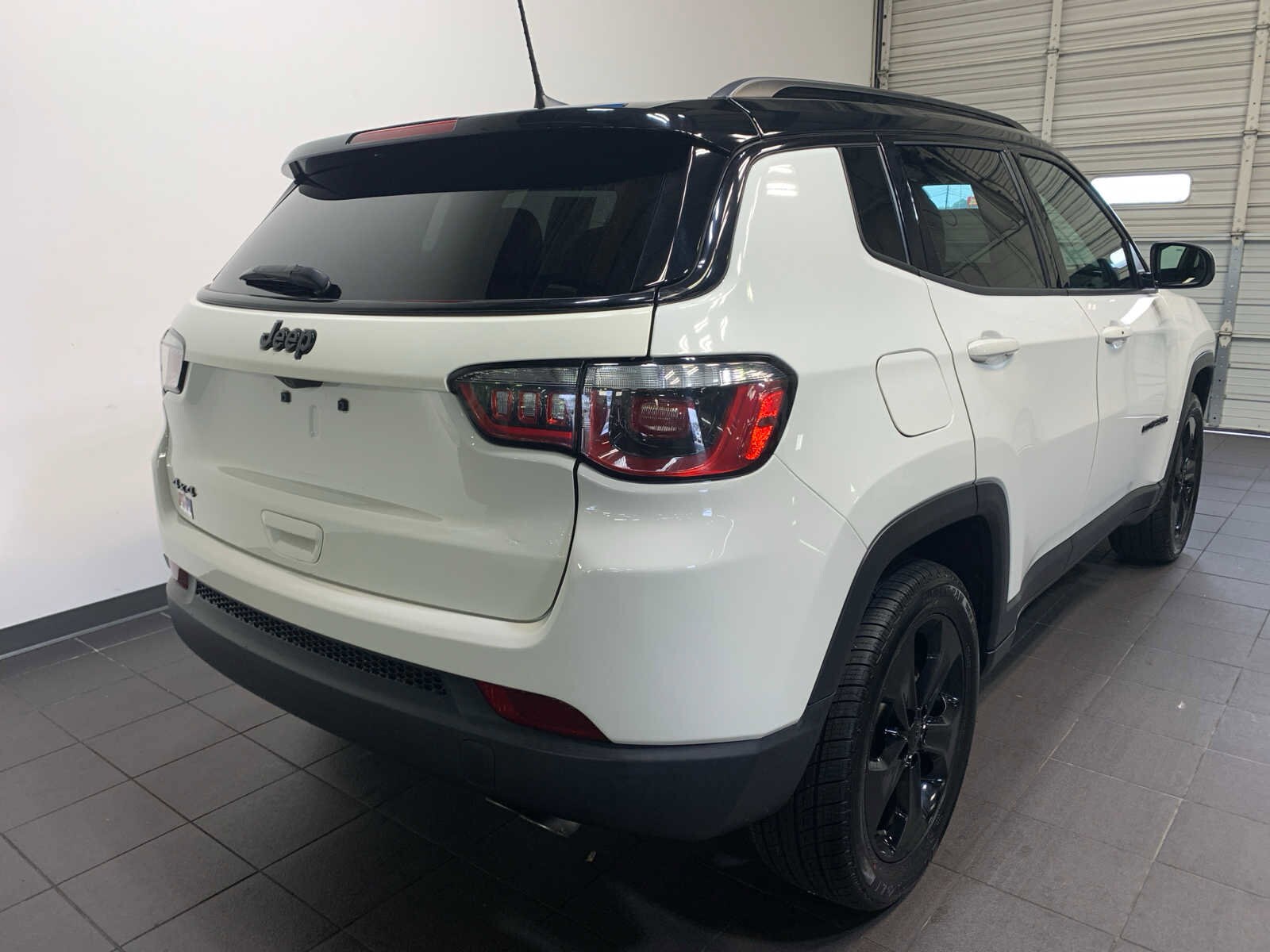 2018 Jeep Compass Altitude photo 2