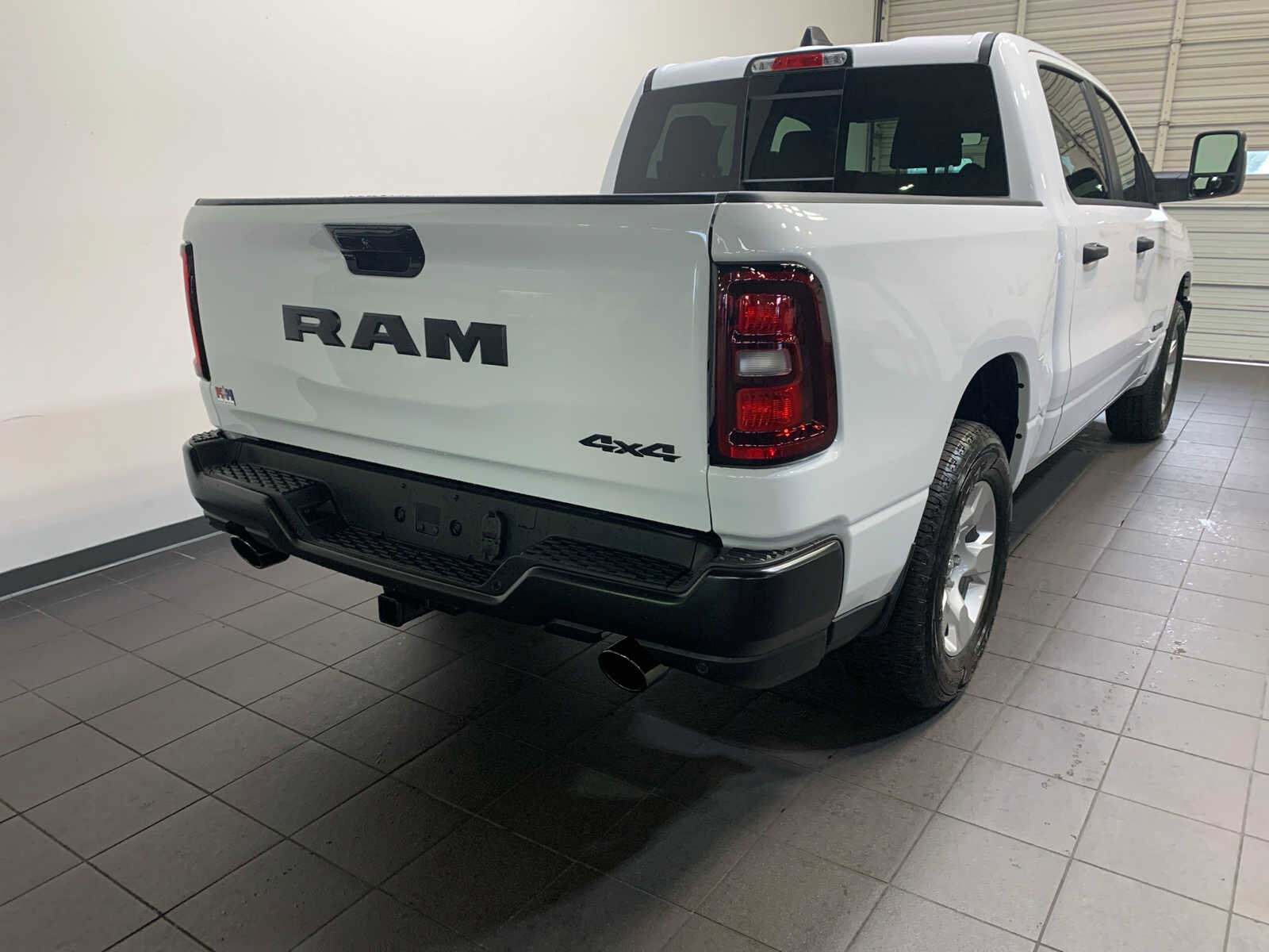 2026 Ram 1500 Tradesman photo 3