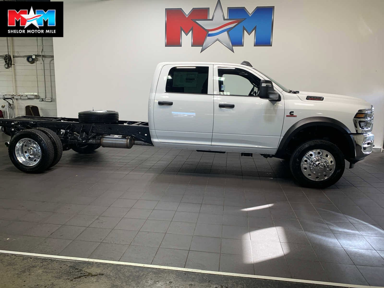 2026 RAM Ram 5500 Chassis Cab Big Horn's photo