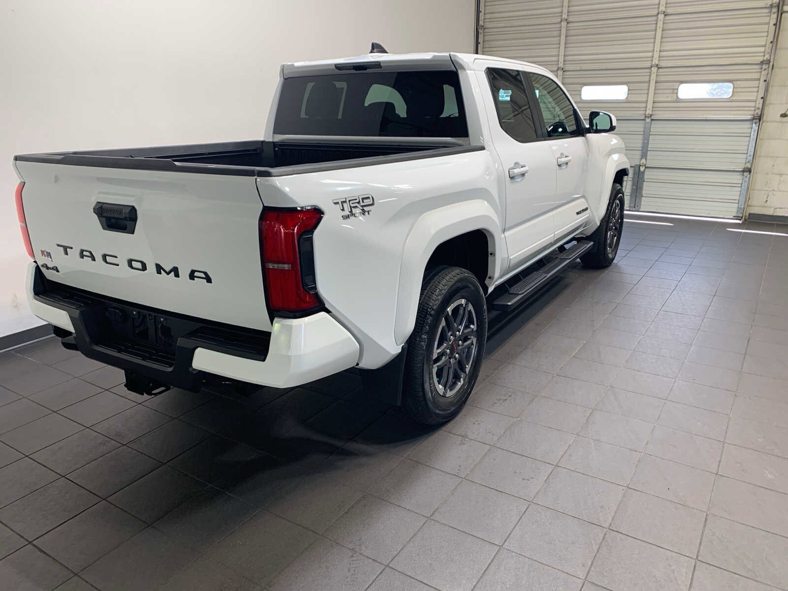 2024 Toyota Tacoma TRD Sport Double Cab photo 3