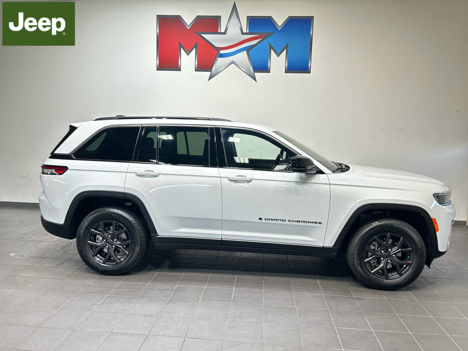 2027 Jeep Grand Cherokee