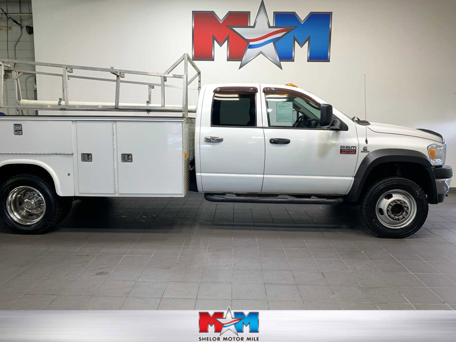 2008 Dodge Ram 5500's photo