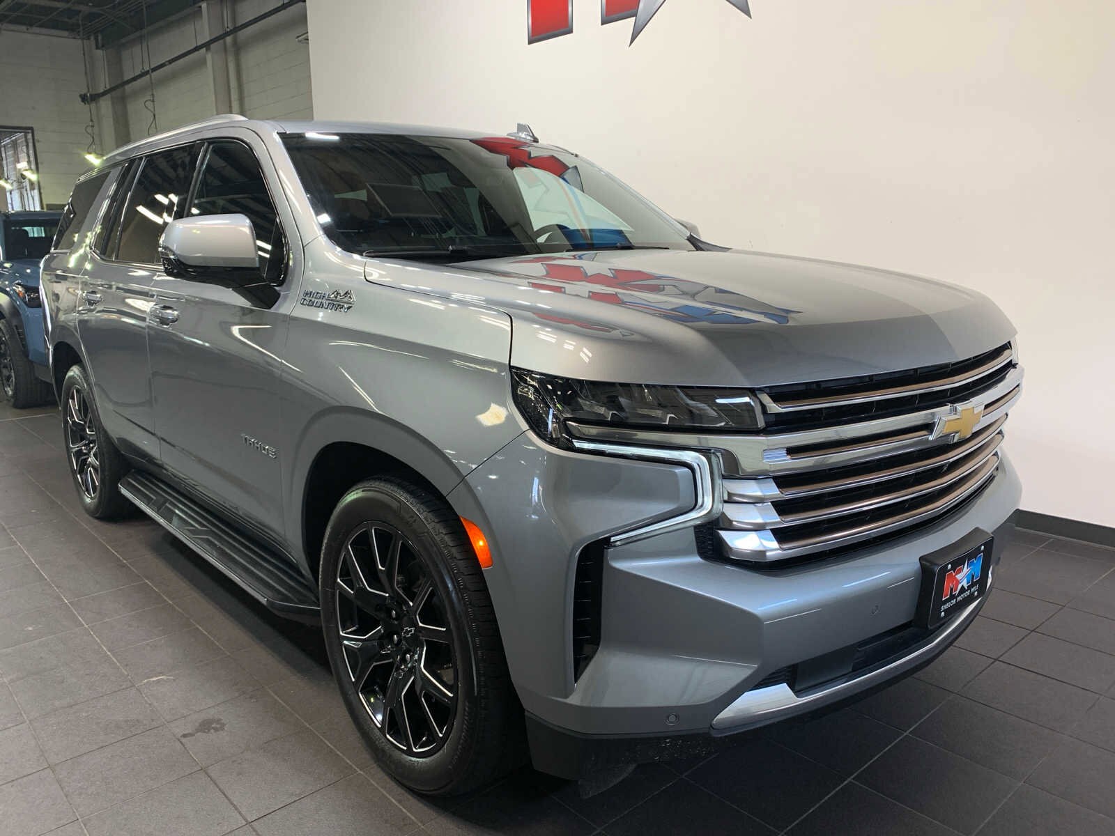 2023 Chevrolet Tahoe High Country photo 2